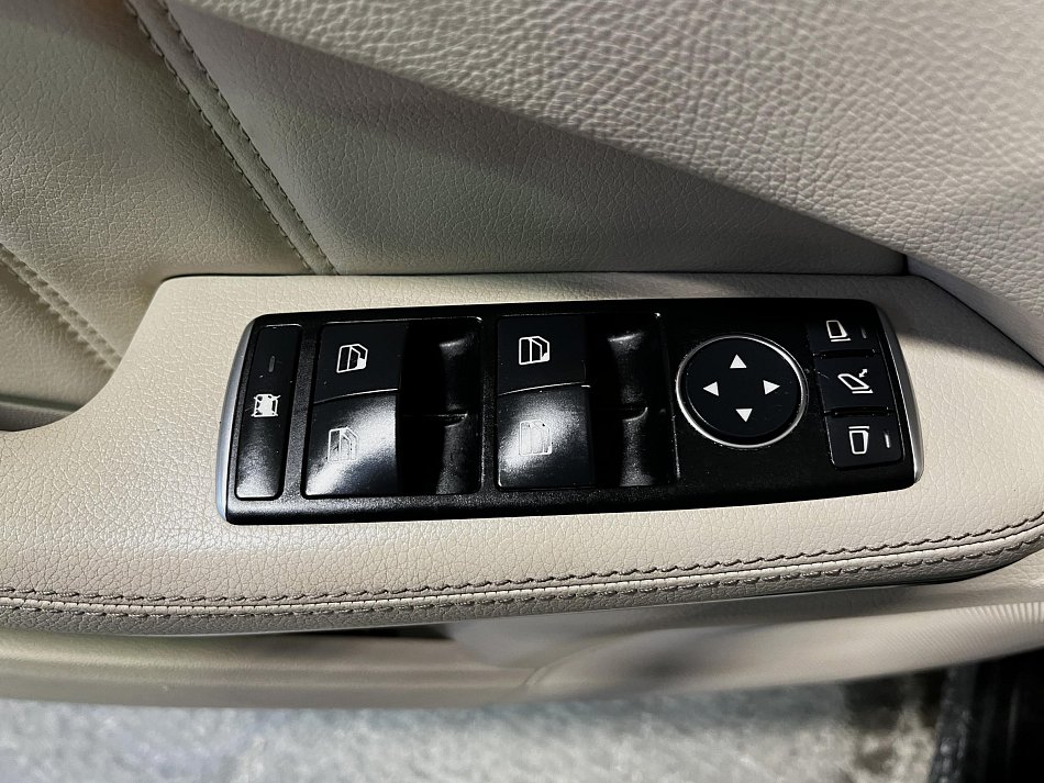 Mercedes-Benz Třída E 2.2 CDi Elegance E250