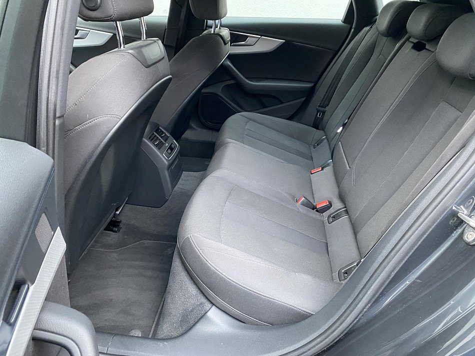 Audi A4 2.0 TFSi Sport