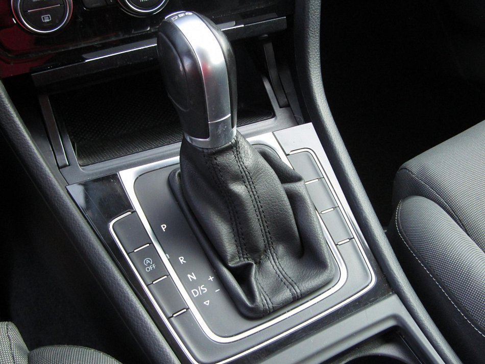 Volkswagen Golf 2.0TDi 