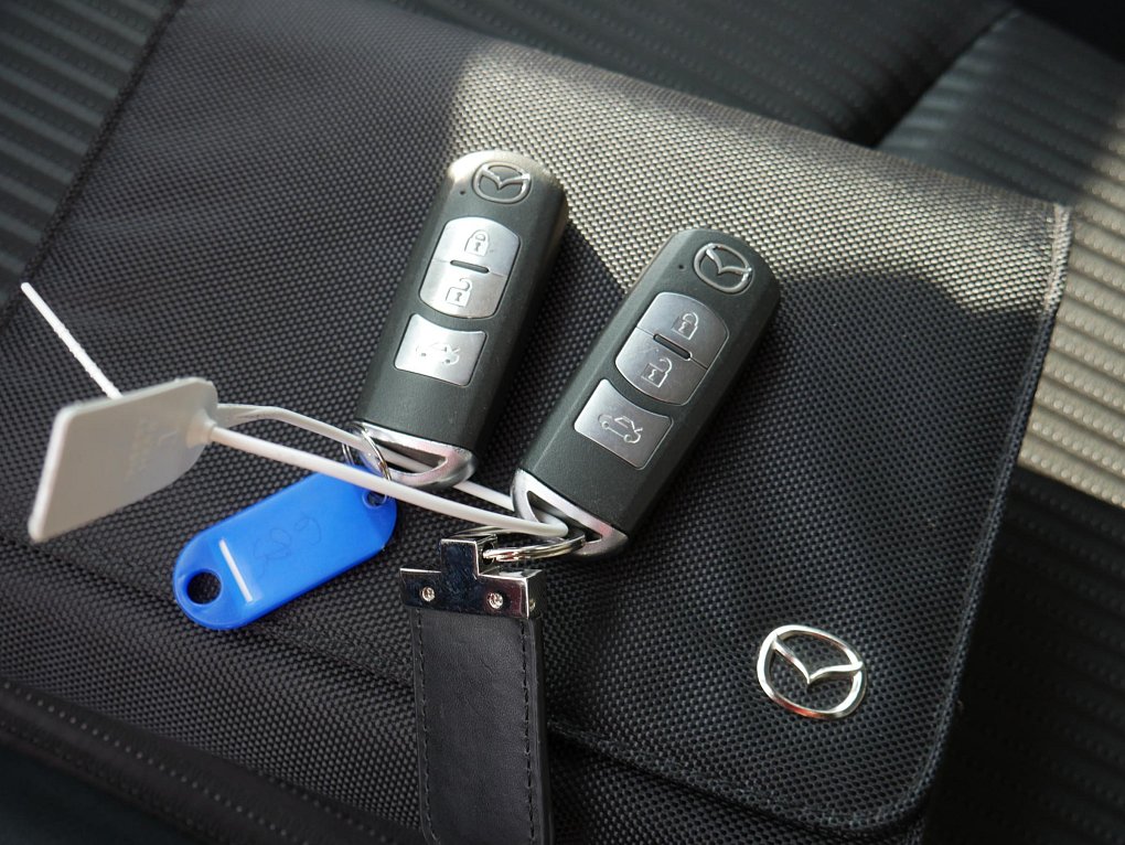 Mazda 3 2.0 SKY ACTIV 