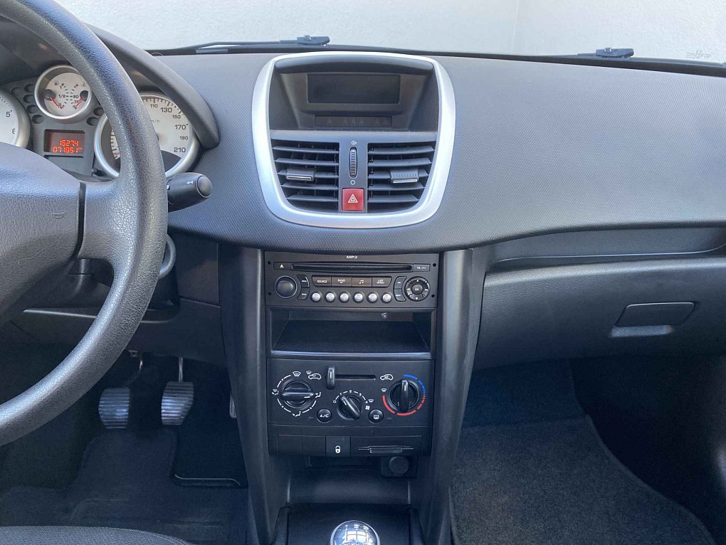 Peugeot 207 1.4 i 