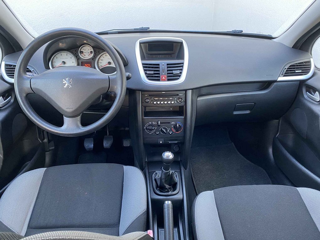 Peugeot 207 1.4 i 