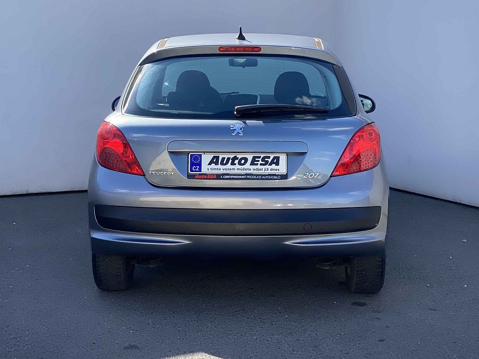 Peugeot 207 1.4 i 