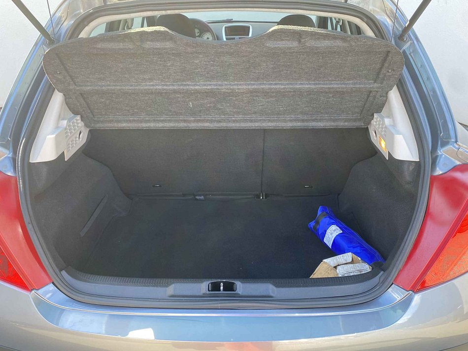 Peugeot 207 1.4 i 