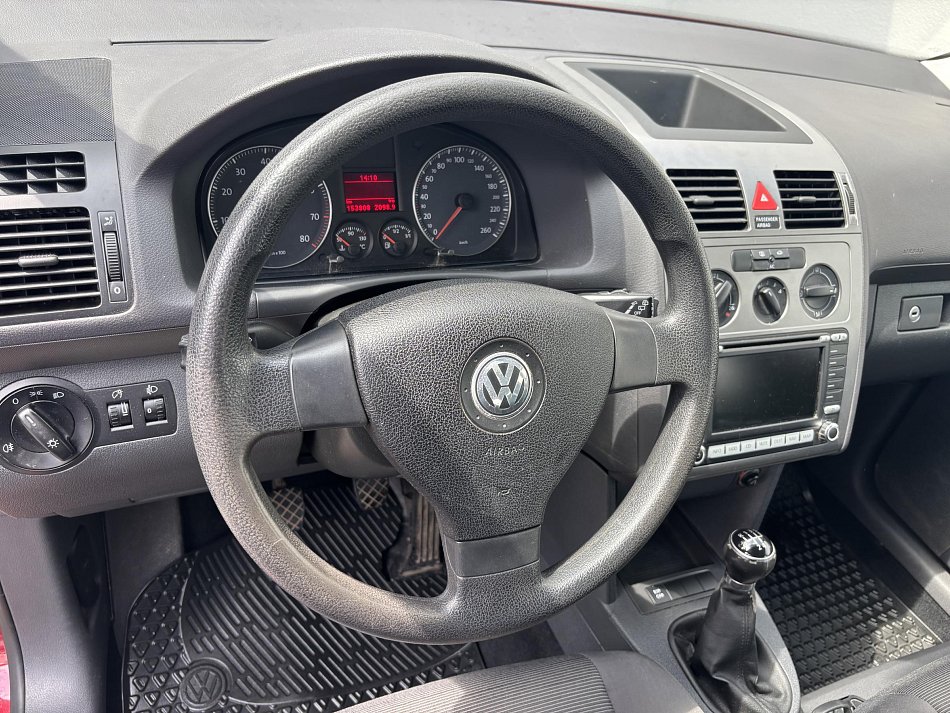 Volkswagen Touran 1.6i 