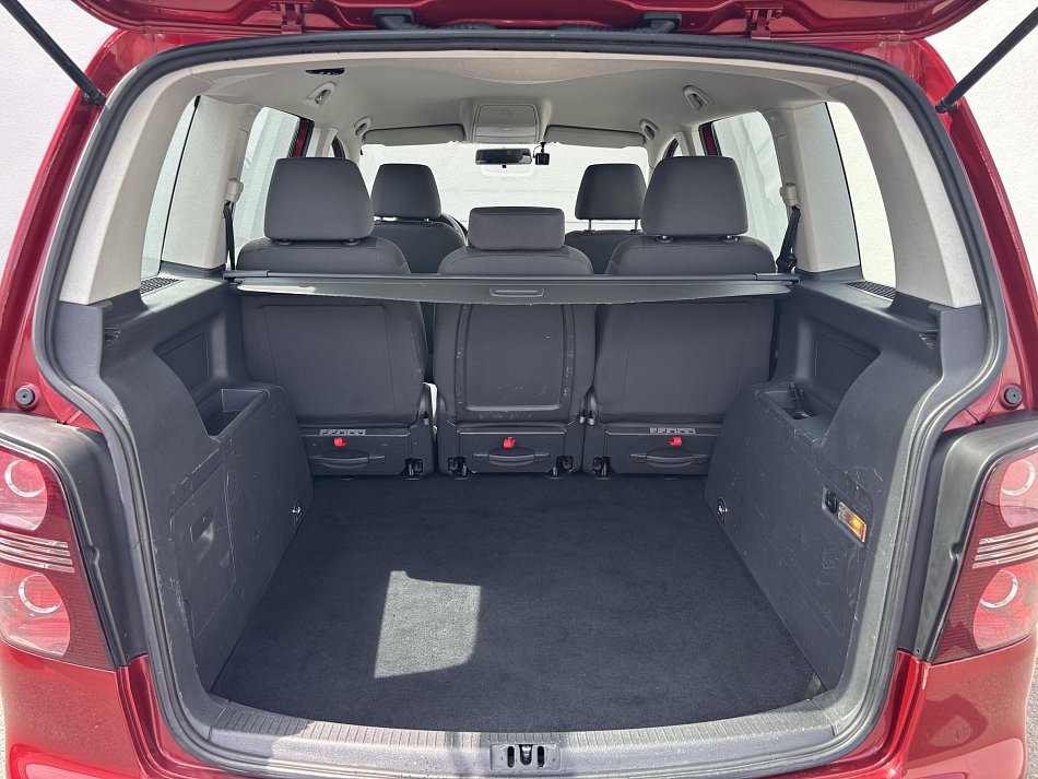 Volkswagen Touran 1.6i 