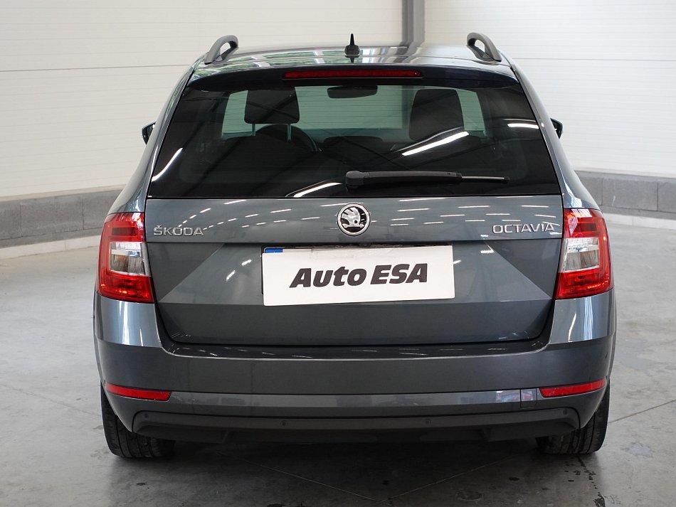 Škoda Octavia III 2.0TDi Ambition