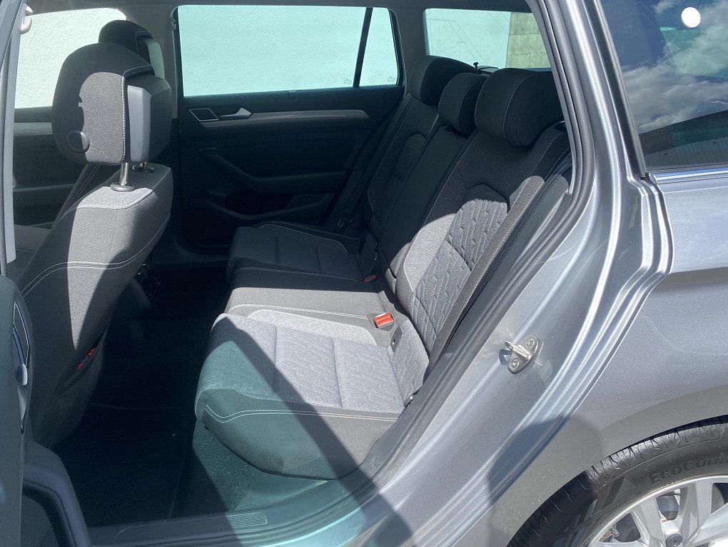 Volkswagen Passat 1.5 TSi Business