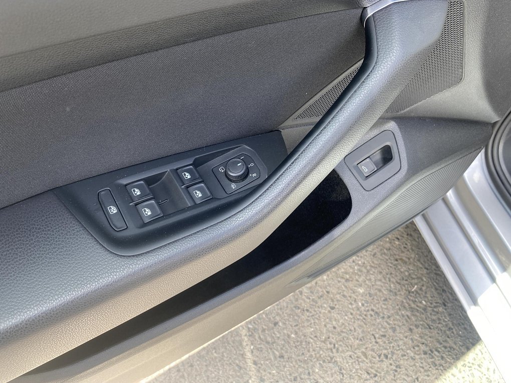 Volkswagen Passat 1.5 TSi Business