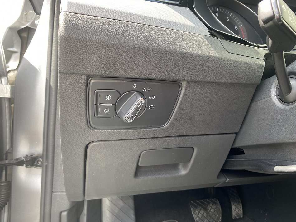 Volkswagen Passat 1.5 TSi Business