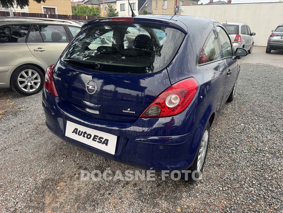 Opel Corsa 1.0i 