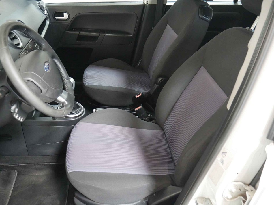 Ford Fusion 1.4i 