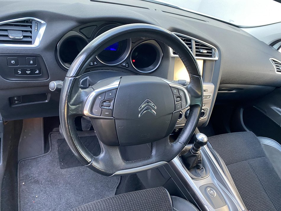 Citroën C4 1.2PT Shine