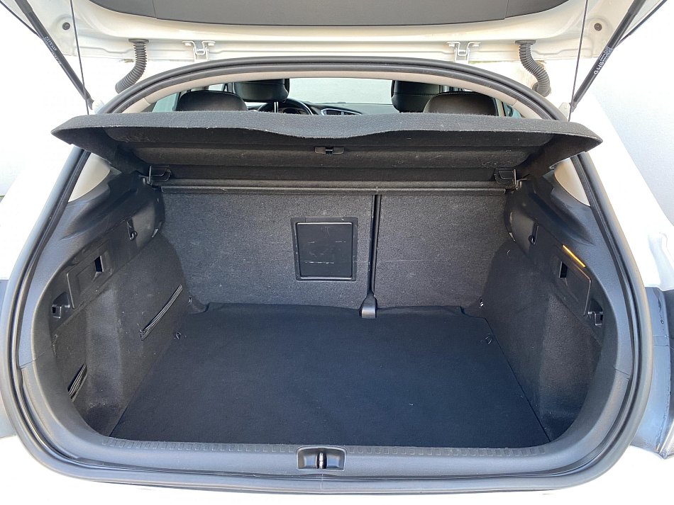 Citroën C4 1.2PT Shine