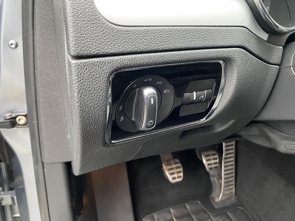 Škoda Superb II 2.0 TDi Ambition 4x4