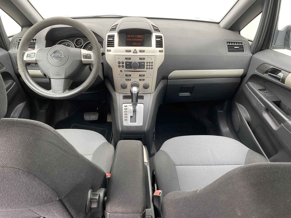 Opel Zafira 1.9 CDTi  7míst