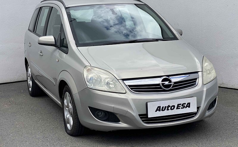 Opel Zafira 1.9 CDTi  7míst
