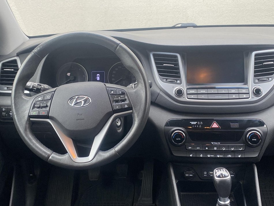 Hyundai Tucson 1.7 CRDi Trikolor