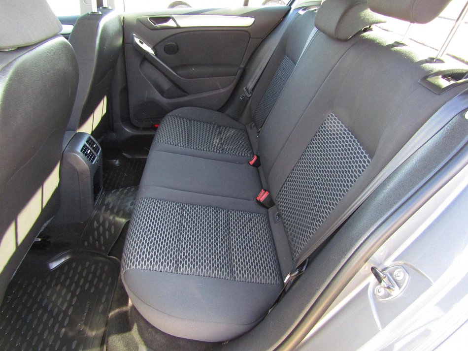 Volkswagen Golf 1.4i 
