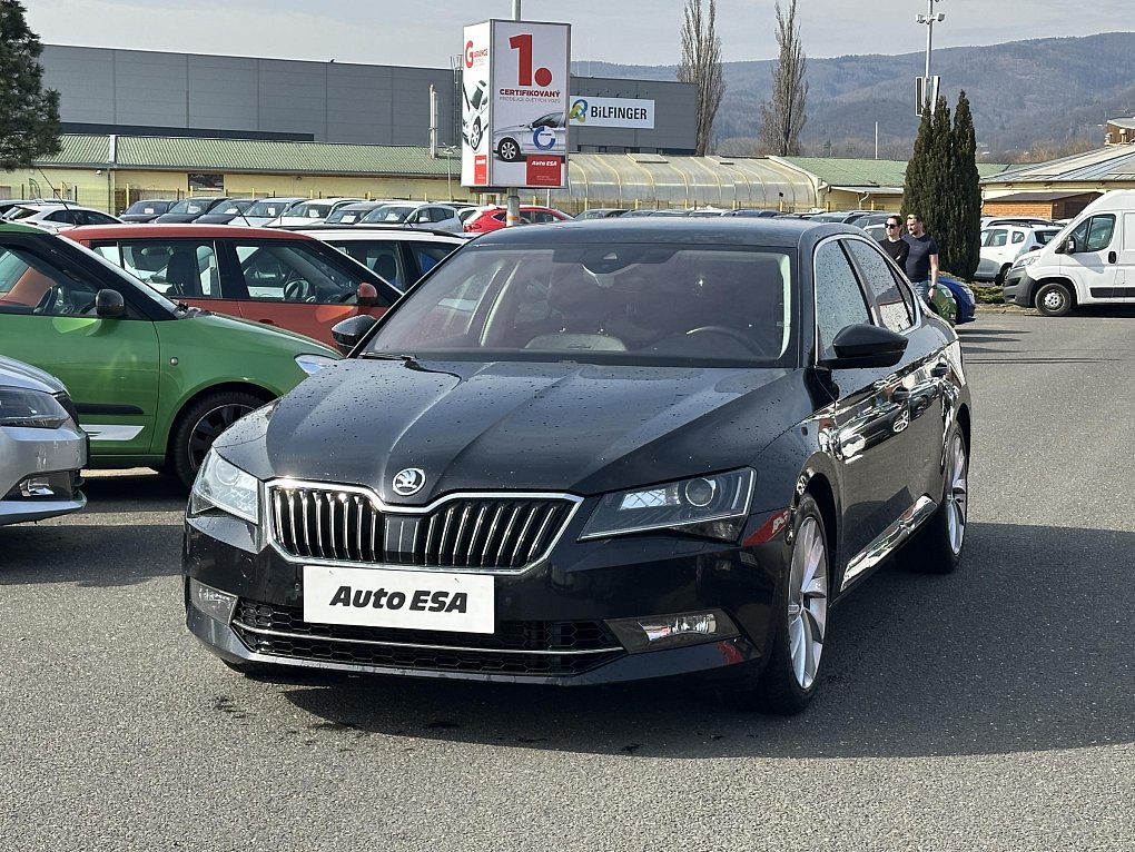 Škoda Superb III 2.0 TSi  4x4