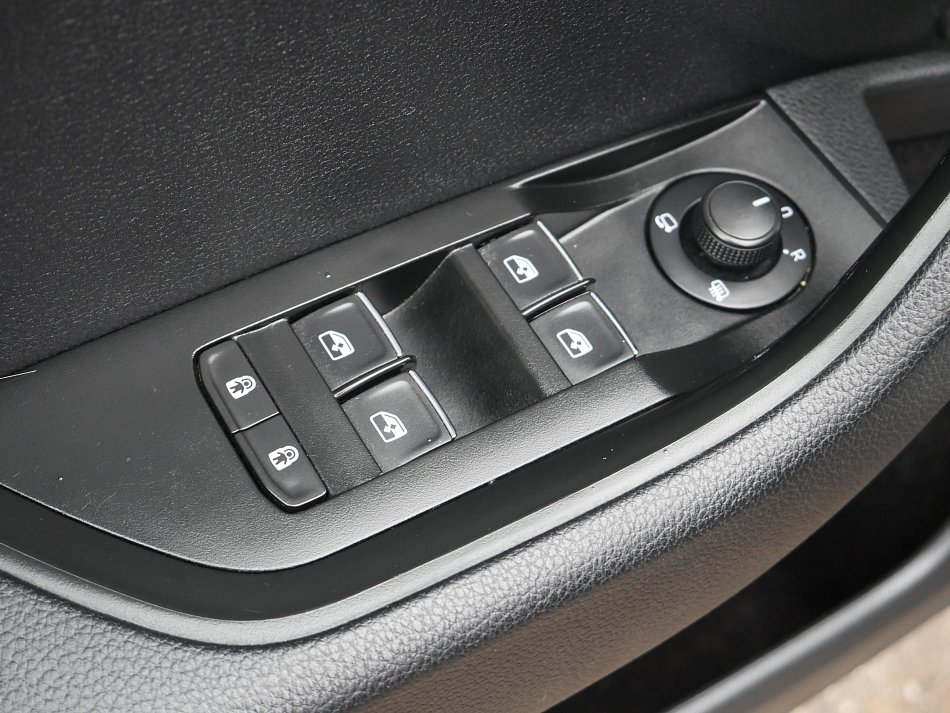 Škoda Superb III 2.0 TSi  4x4