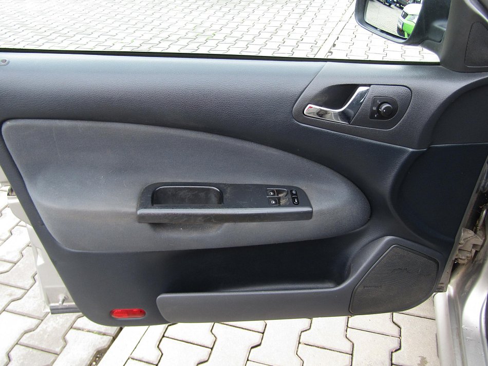 Škoda Octavia 1.6 MPi Tour