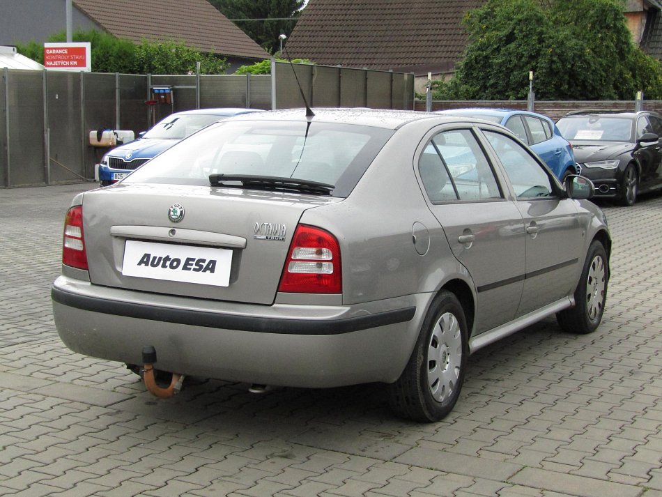Škoda Octavia 1.6 MPi Tour