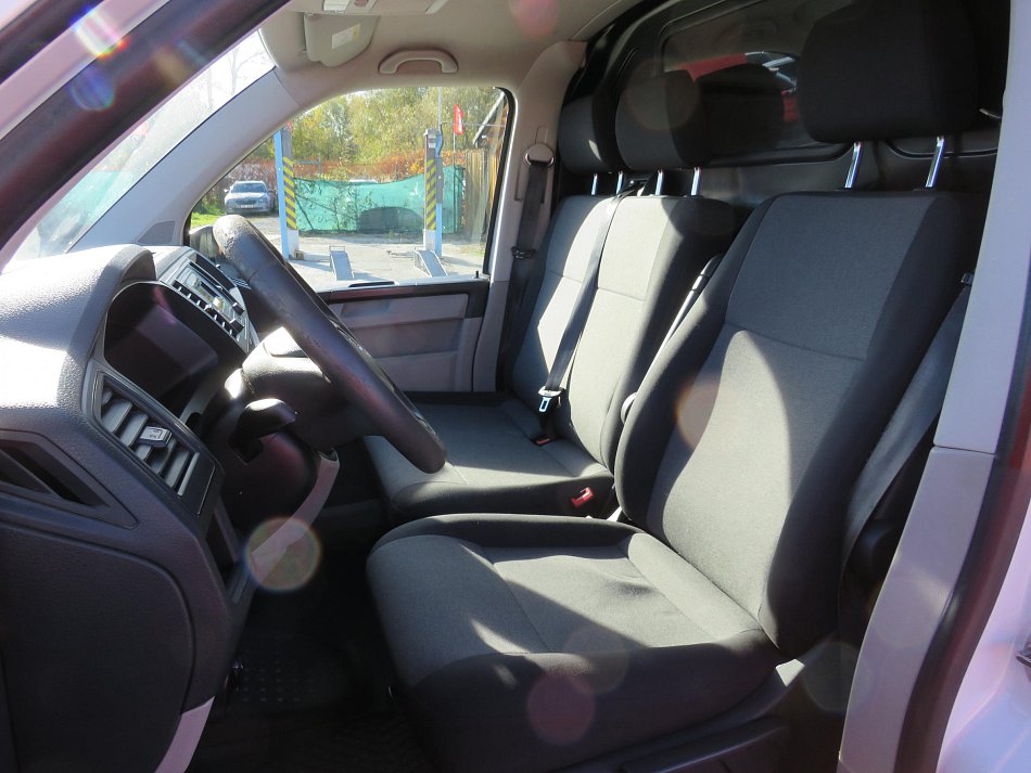 Volkswagen Transporter 2.0TDi  T6