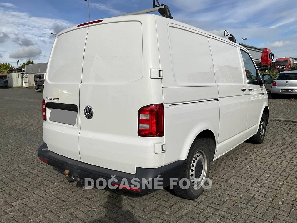 Volkswagen Transporter 2.0TDi  T6