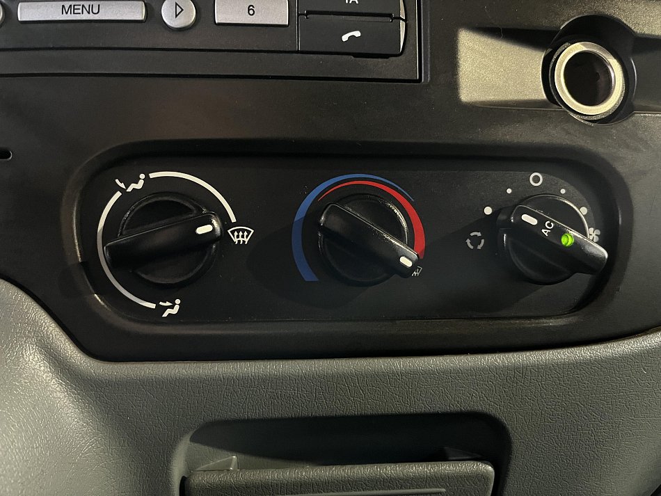 Ford Transit 2.2TDCi Trend L3H2 6míst