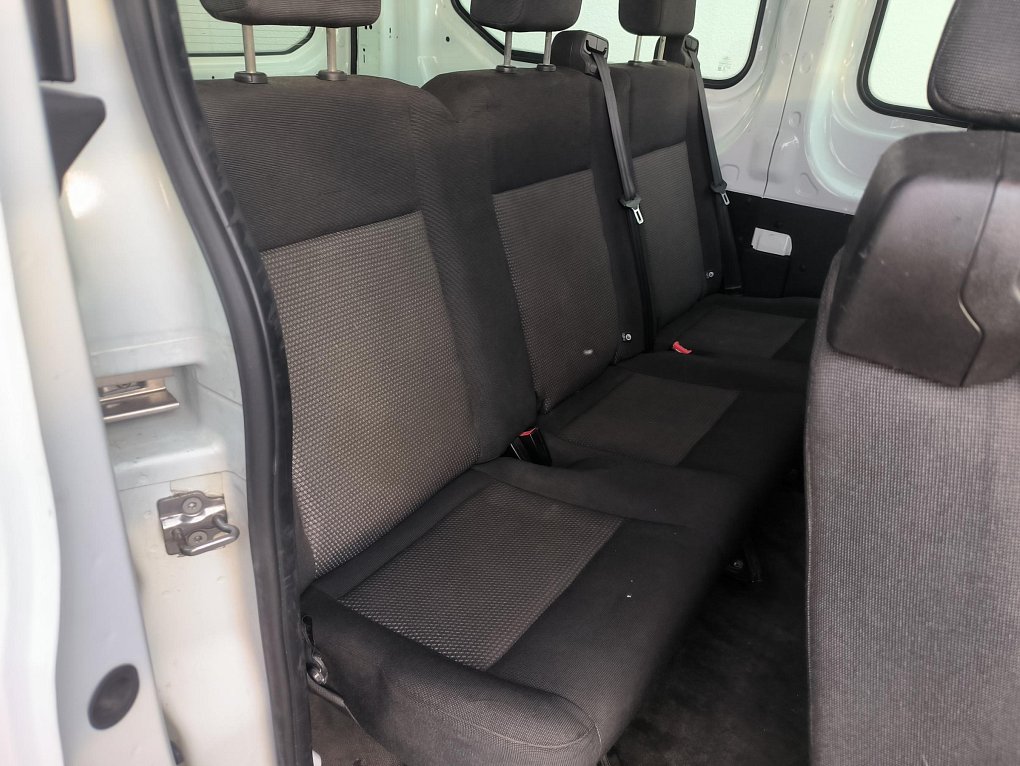 Ford Transit 2.2TDCi  L2H3 9míst