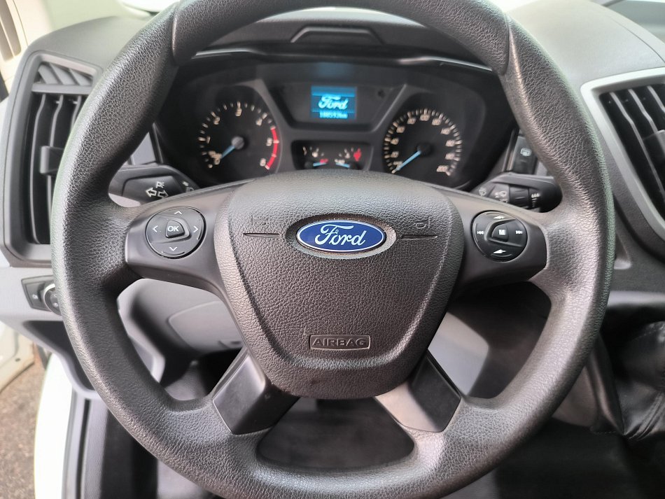 Ford Transit 2.2TDCi  L2H3 9míst