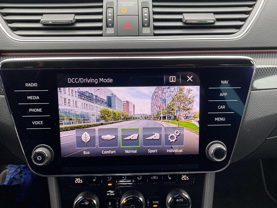 Škoda Superb III 2.0 TDi SportLine