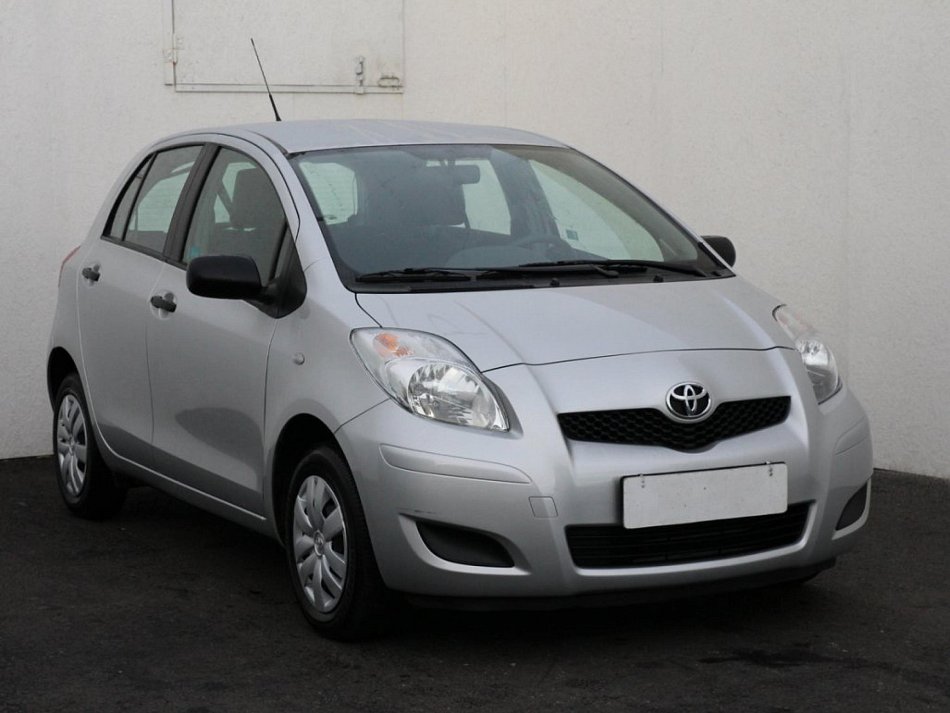 Toyota Yaris 1.0I 
