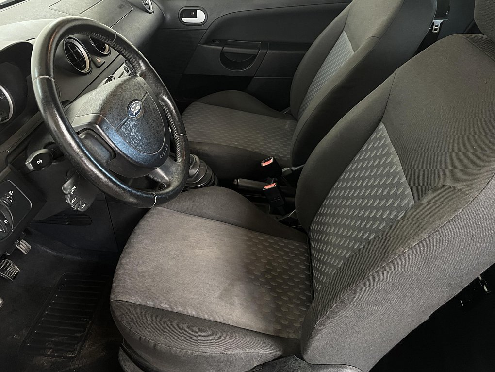 Ford Fiesta 1.4 i 