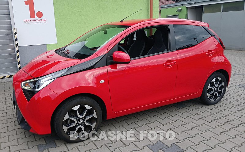 Toyota Aygo 1.0i 