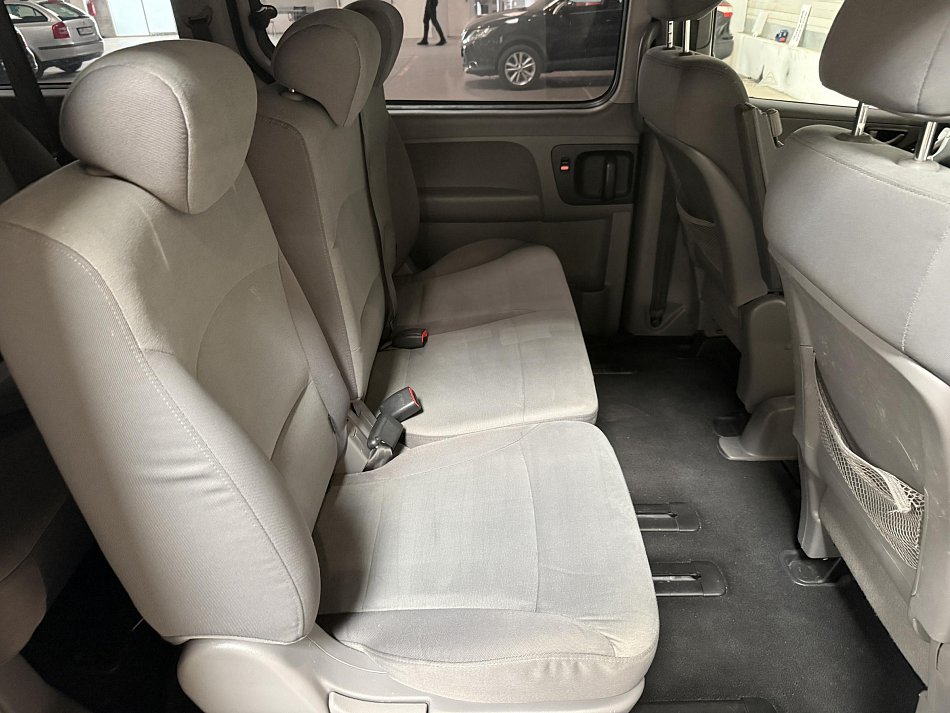 Hyundai H 1 2.5CRDi  8míst