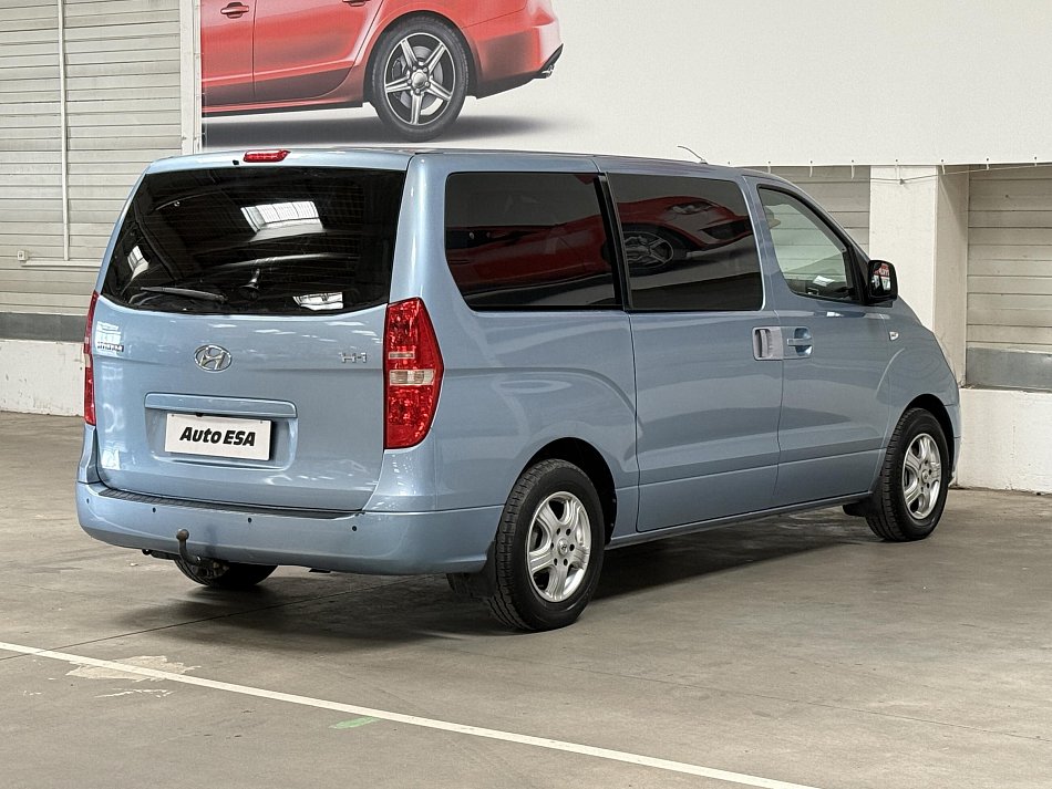 Hyundai H 1 2.5CRDi  8míst