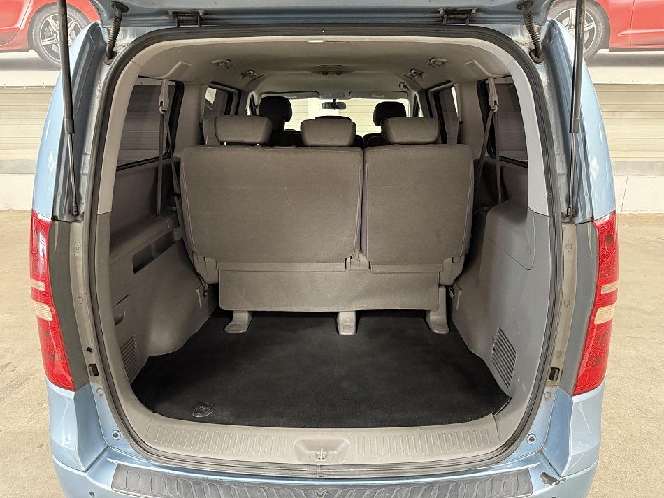 Hyundai H 1 2.5CRDi  8míst