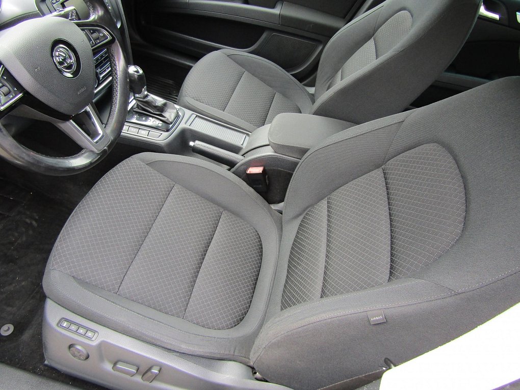 Škoda Superb II 2.0 TDi 