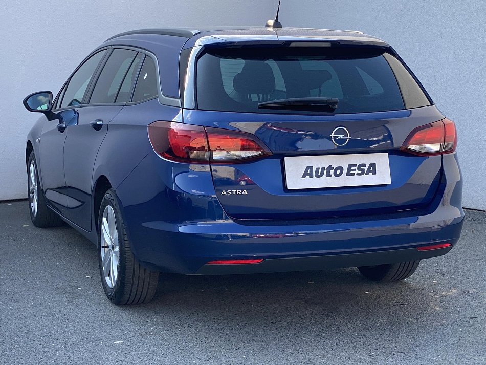 Opel Astra 1.5 CDTi 