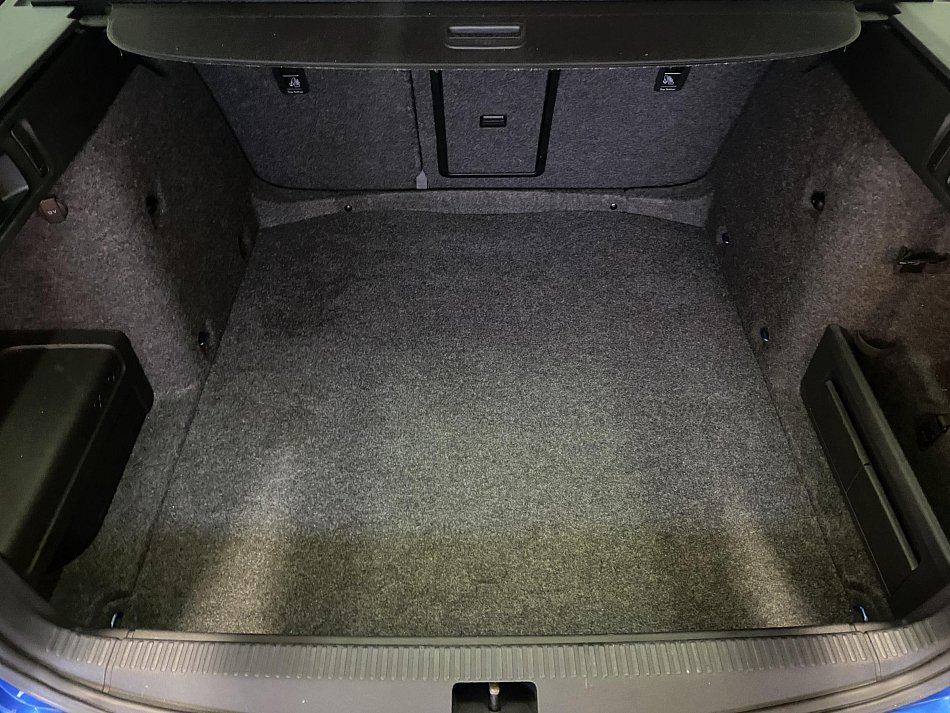 Škoda Octavia III 1.8 TSI Elegance