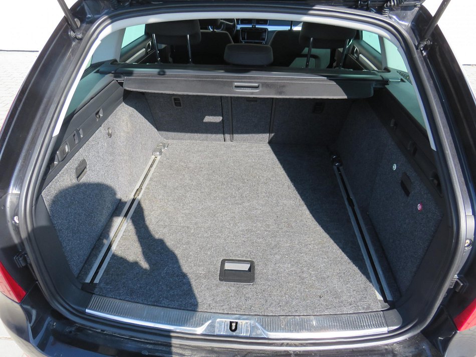 Škoda Superb II 2.0 TDi Ambition