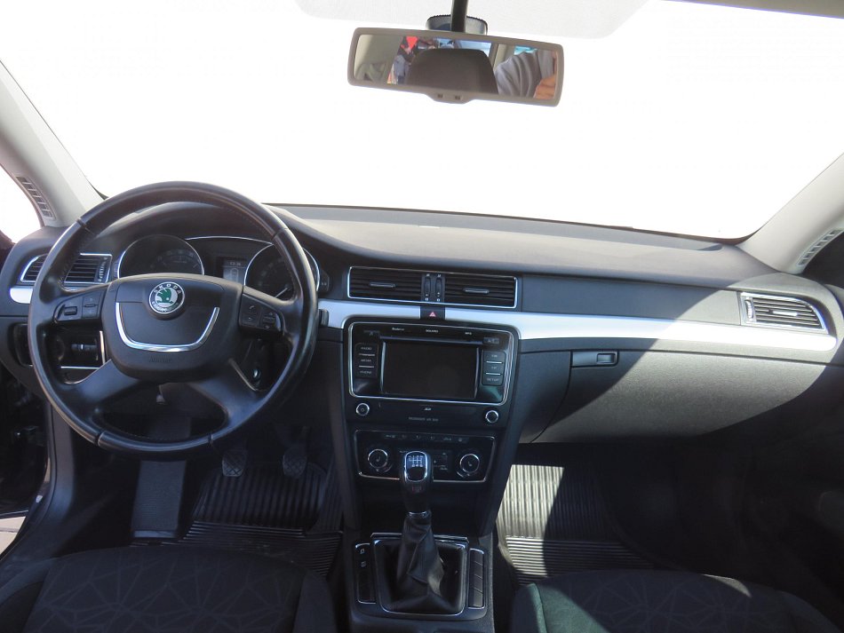 Škoda Superb II 2.0 TDi Ambition