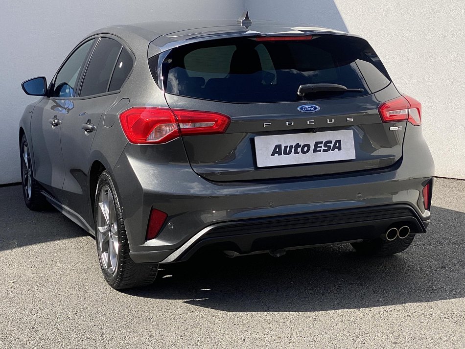 Ford Focus 1.0 EB Hybrid ST-Line