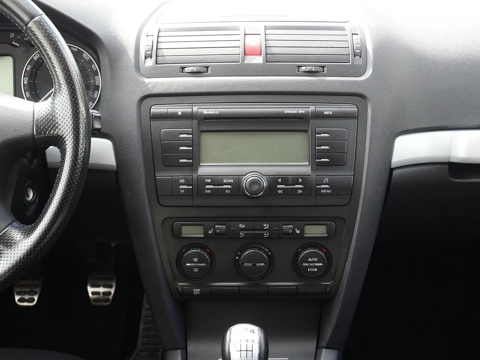Škoda Octavia II 2.0 TDi  4x4