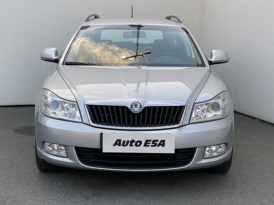 Škoda Octavia II 2.0 TDi Elegance