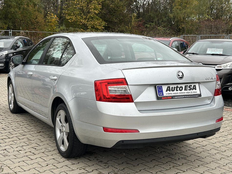 Škoda Octavia III 1.6TDi Elegance
