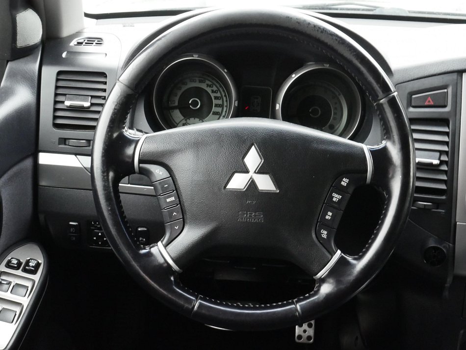 Mitsubishi Pajero 3.2Di-D  4x4
