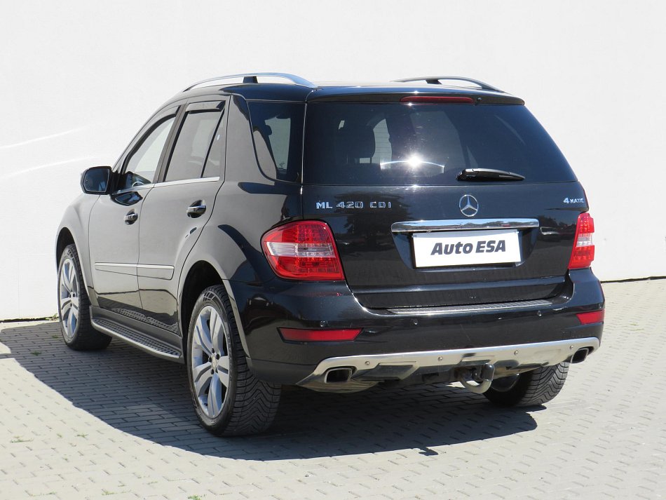 Mercedes-Benz Třída M 4.0CDi  ML 420